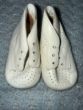 Vintage New Born Babies white Leather Shoes - Classic Perforated Design